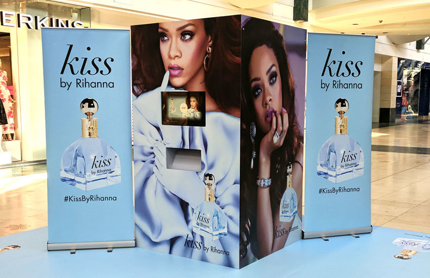 Kiss by Rihanna - Experiential marketing, Experiential Staff