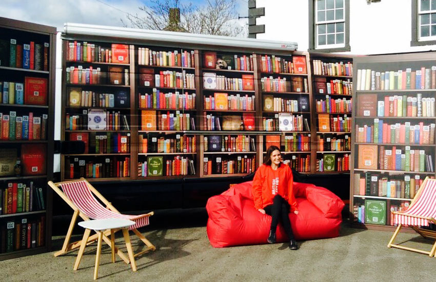 Vodafone - Promo Vehicle, Experiential Marketing & Promo Staff